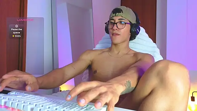 emilio rivs online show from January 17, 3:44 am