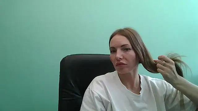 Valyssa online show from June 23, 8:45 am
