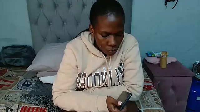 Snapshot of MelowD_2 chatting on June 17, 1:34 pm MelowD 2 online show from June 17, 1:34 pm