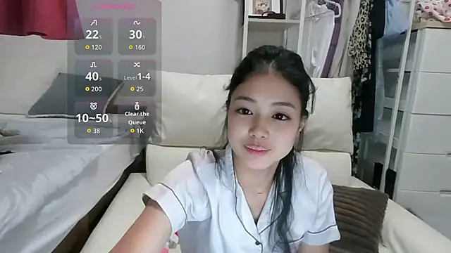 nacchan8888 online show from March 24, 11:10 pm