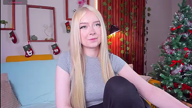 ChanelCarters online show from January 16, 11:47 am