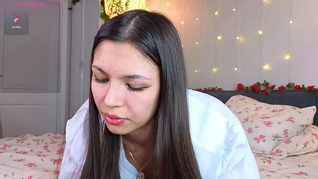 NeliaBermea online show from February 20, 7:14 pm