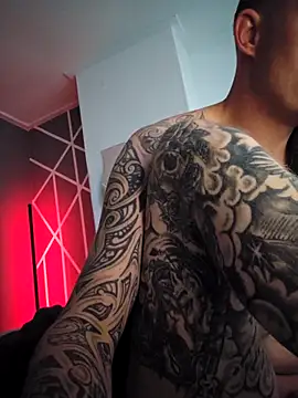 HenkieT393 online show from May 1, 7:57 am