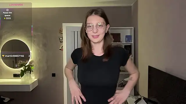 ChrisAmott online show from April 22, 4:19 pm