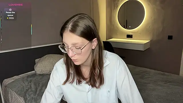 ChrisAmott online show from April 27, 4:38 pm