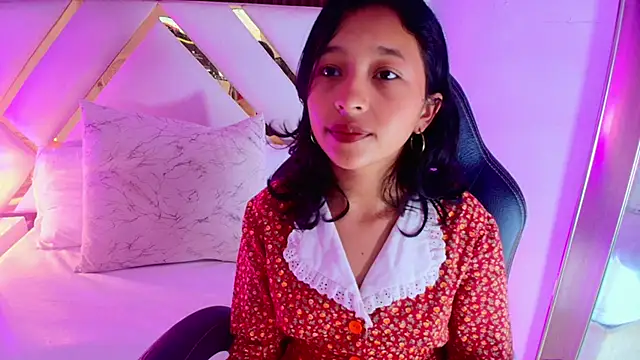 Real virgin Pussy online show from June 7, 11:47 am