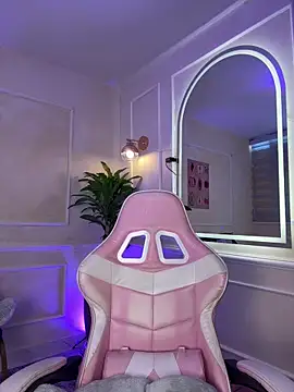 ThamaraGen  online show from April 20, 9:05 pm