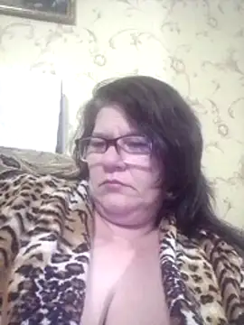 NysiOlsen online show from April 23, 5:48 pm