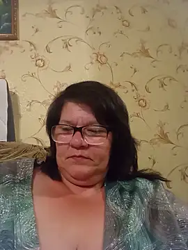Snapshot of NysiOlsen chatting on June 14, 6:43 pm NysiOlsen online show from June 14, 6:43 pm