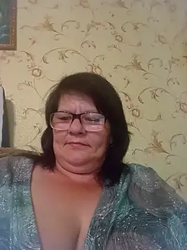 Snapshot of NysiOlsen chatting on June 15, 4:20 pm NysiOlsen online show from June 15, 4:20 pm