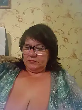Snapshot of NysiOlsen chatting on July 2, 6:47 pm NysiOlsen online show from July 2, 6:47 pm
