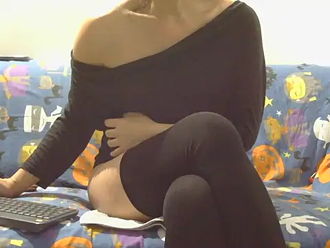 Snapshot of janehotmilf chatting on February 8, 4:16 am janehotmilf online show from February 8, 4:16 am