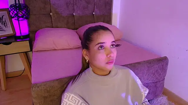 Lucy Carson  online show from March 31, 3:41 am