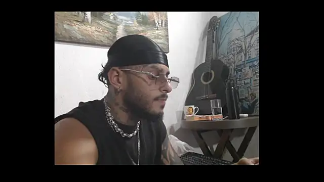 liyamjunior online show from February 15, 4:42 am