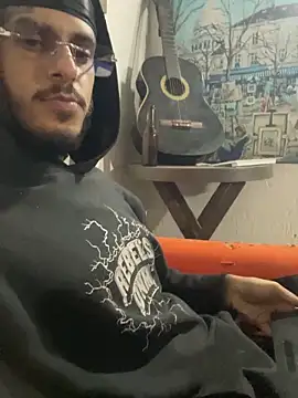 liyamjunior online show from February 21, 6:14 am