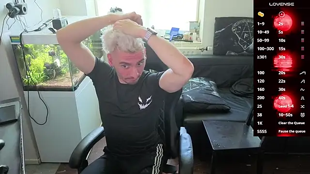 Rayzel White online show from April 7, 11:10 am