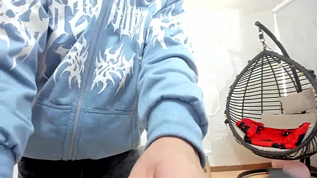 Alexander Collinss online show from January 16, 8:24 pm