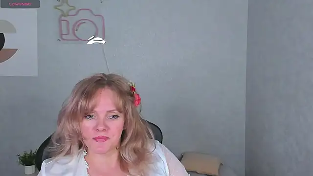 Victoria Nelson online show from April 21, 2:51 am