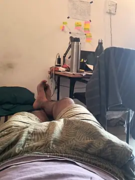 Hottlund6 online show from April 24, 7:00 am