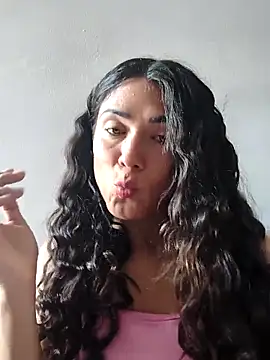 Freyarosse online show from March 7, 7:11 pm