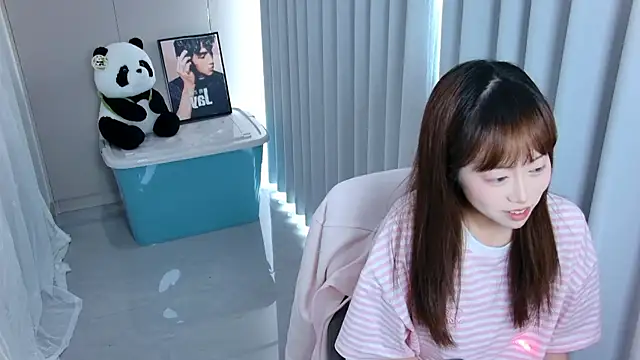 yuki-888 online show from April 5, 6:10 am