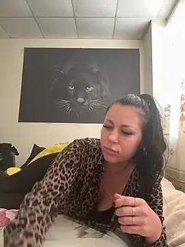 Snapshot of _Mila_Love chatting on March 5, 8:54 am Mila Love online show from March 5, 8:54 am