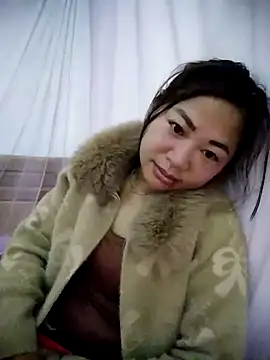 out-lustt online show from February 23, 9:23 pm