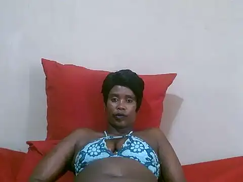 SEXYCURVYTALLY online show from March 6, 1:29 pm