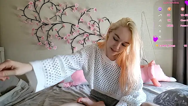 MisaMew online show from March 14, 10:53 am