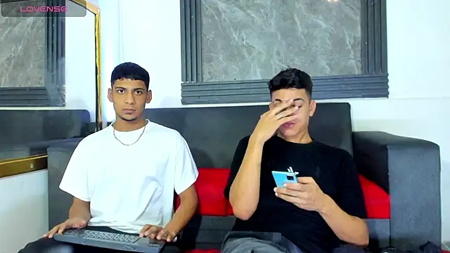 ALEX KEITH26 online show from March 16, 7:29 pm