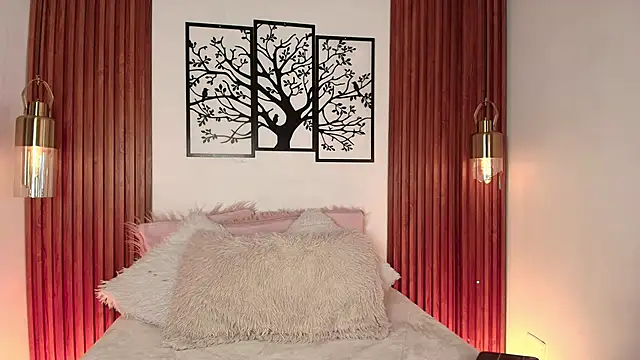 Taylor Snow online show from March 4, 8:04 pm