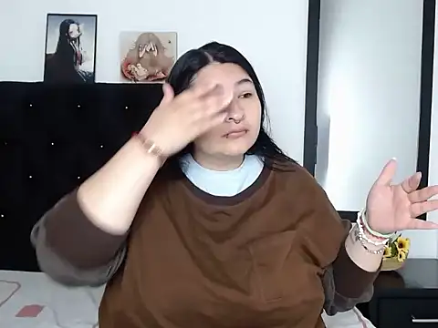 LauraHorny69 online show from March 14, 12:43 pm