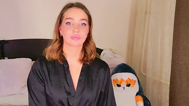 SilverHanna online show from March 18, 11:19 pm