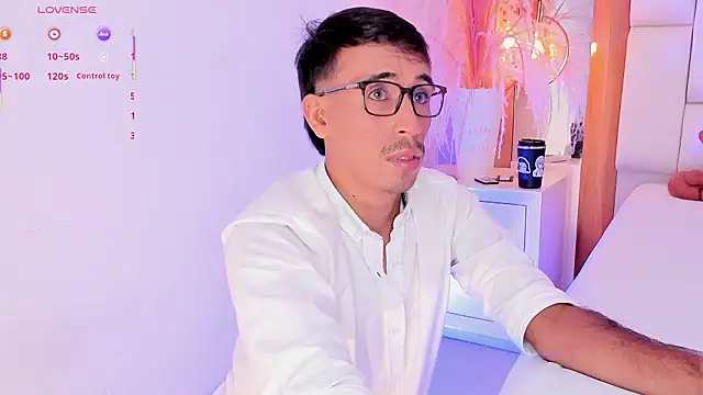 Mr aronnn  online show from February 7, 1:31 am