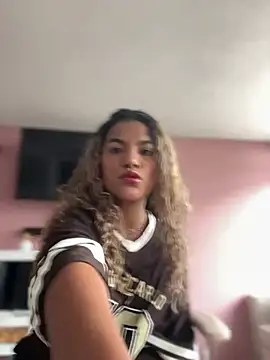 AngelPinkk  online show from March 8, 8:12 pm