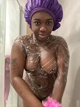 icelyne 2001 online show from April 21, 10:43 am