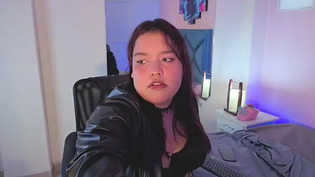 AleSweet online show from February 7, 12:53 pm