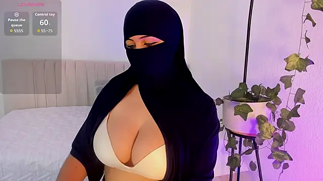  Amirah online show from February 26, 7:35 pm