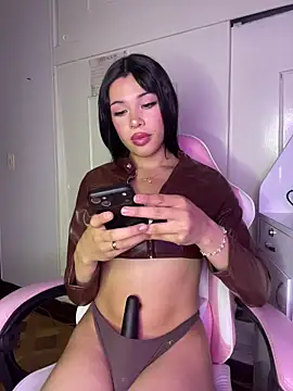 DollCamila online show from April 20, 2:31 pm