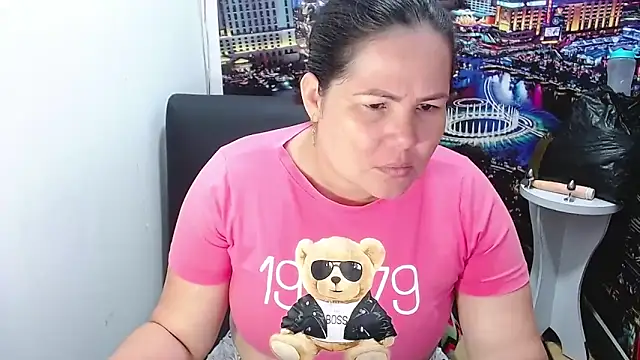 Snapshot of tila_nastyy chatting on April 24, 12:46 am tila nastyy online show from April 24, 12:46 am