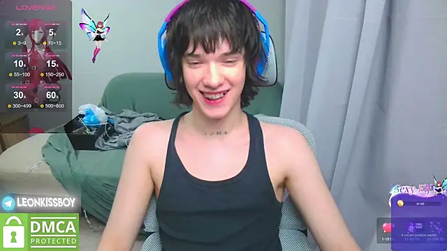 LeonBoykisser online show from April 21, 6:01 pm