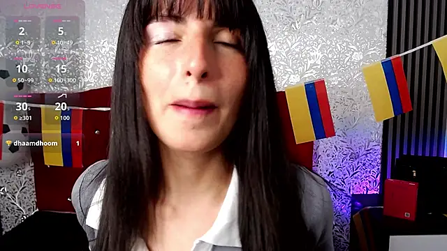 Snapshot of MiaVelasquez01 chatting on June 22, 5:10 pm MiaVelasquez01 online show from June 22, 5:10 pm