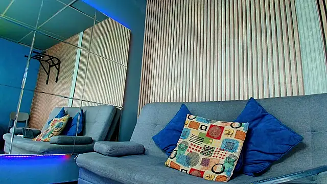 Vans Ross online show from March 17, 7:50 pm