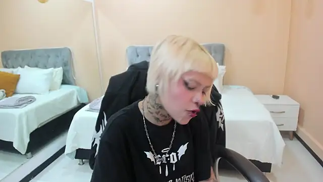 Bela Craxkerr online show from April 23, 12:51 pm