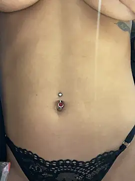 LizStorm  online show from May 6, 1:16 pm