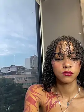 LizStorm  online show from June 2, 11:45 am