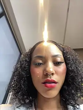 LizStorm  online show from June 6, 11:59 am