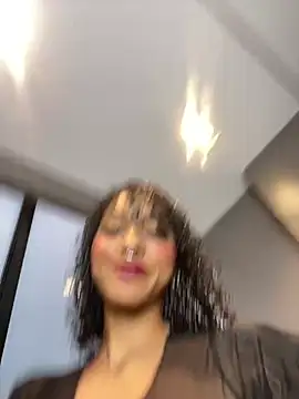 LizStorm  online show from June 8, 11:43 am