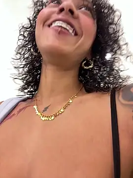 LizStorm  online show from July 15, 11:15 am