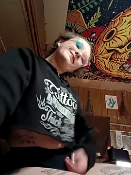 Snapshot of Tastybabe22 chatting on February 5, 3:22 am Tastybabe22 online show from February 5, 3:22 am